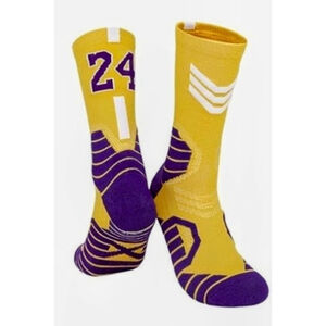 Elite Basketball Socks with Compression & Cushion for Adults and Youth 11-16
